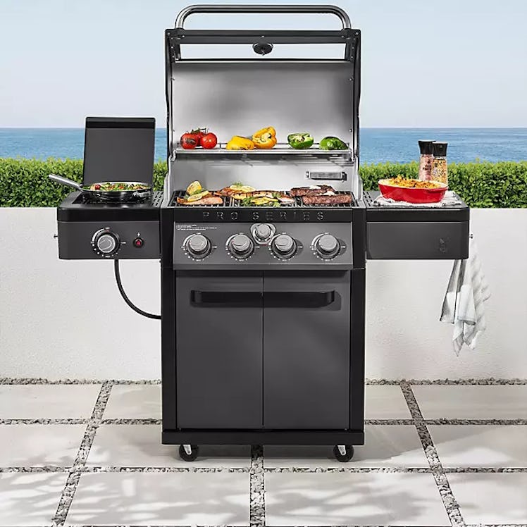 Member's Mark Pro Series 4-Burner Grill