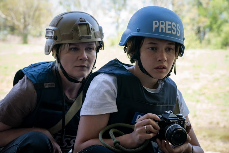Kirsten Dunst and Cailee Spaeny in 'Civil War'