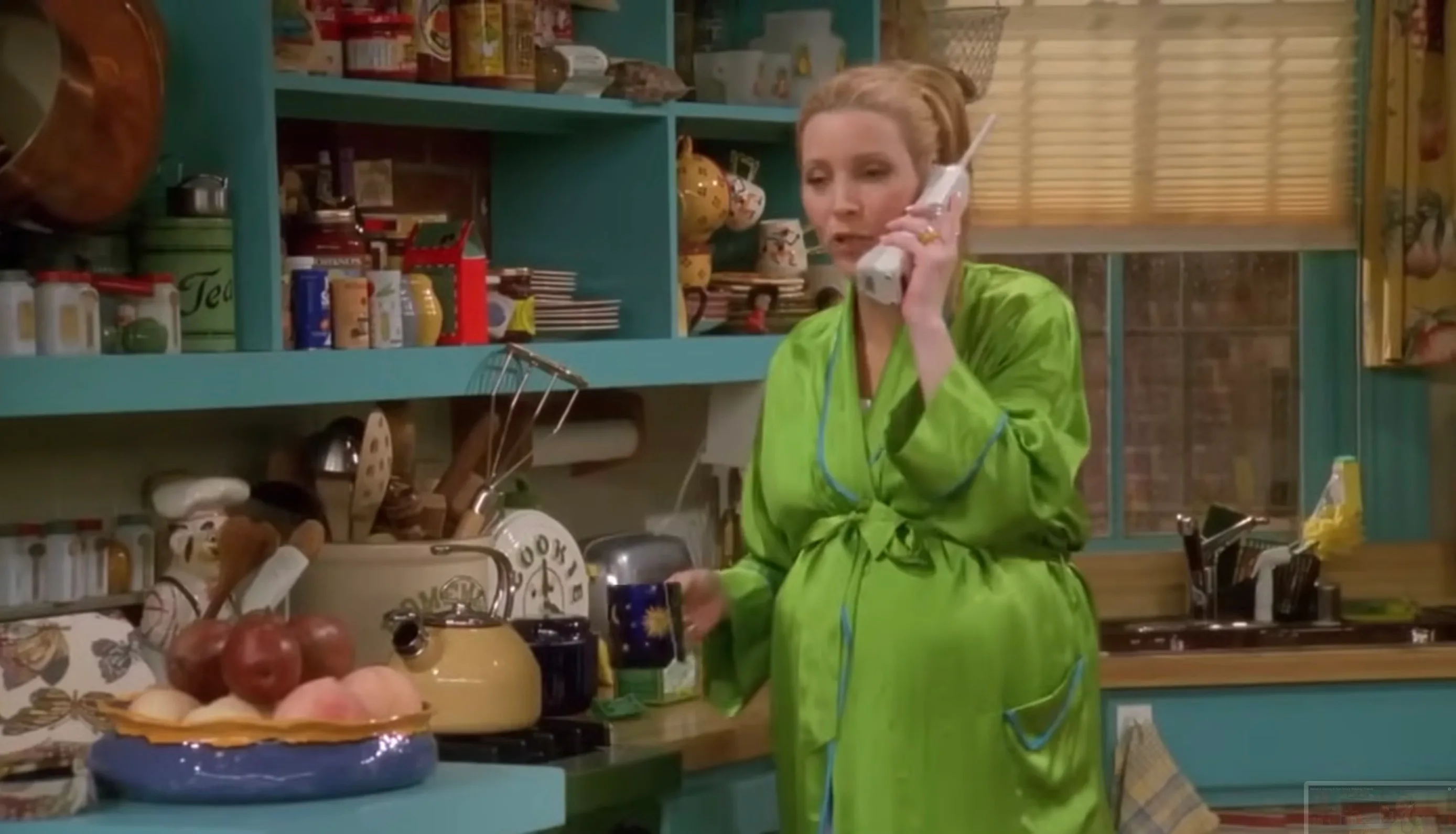 Our Favorite 'Friends' Maternity Looks From Rachel & Phoebe