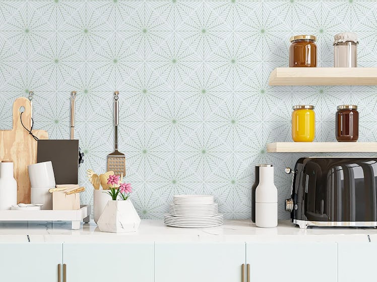 GloryTik Peel-And-Stick Geometric Stripe Wallpaper 