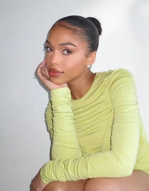 Capricorn wants hair that’s shiny and easy to manage.