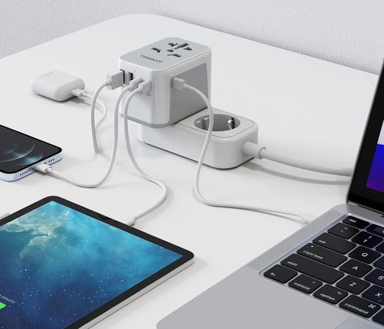 TESSAN Universal Travel Adapter