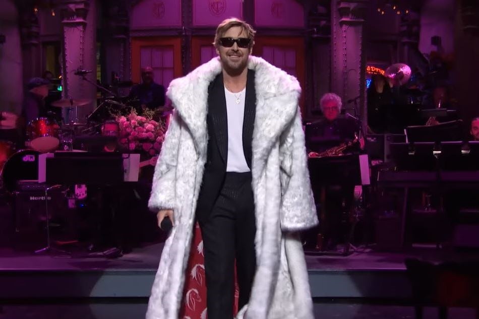Ryan Gosling performs a Ken-inspired cover of Taylor Swift&rsquo;s &ldquo;All Too Well&rdquo; on &lsquo;SNL.'