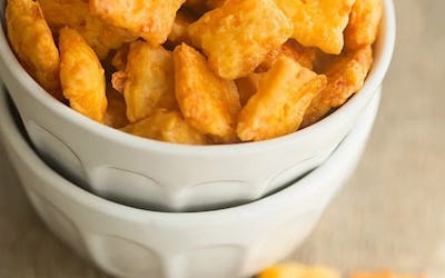 One of the best make-ahead snacks for toddlers are homemade cheez-its.