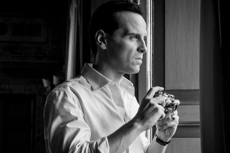 Andrew Scott holds a camera in 'Ripley'