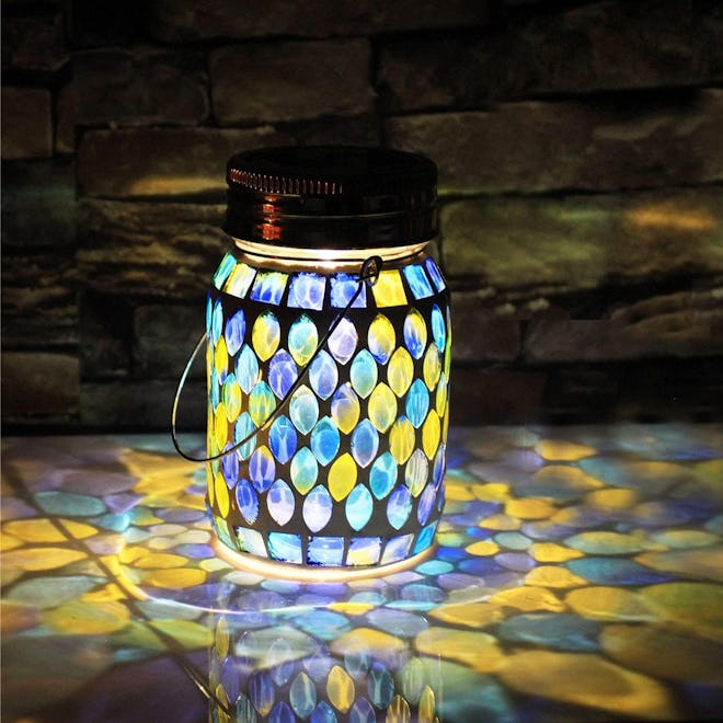 GUANFU Outdoor Mosaic Solar Lantern