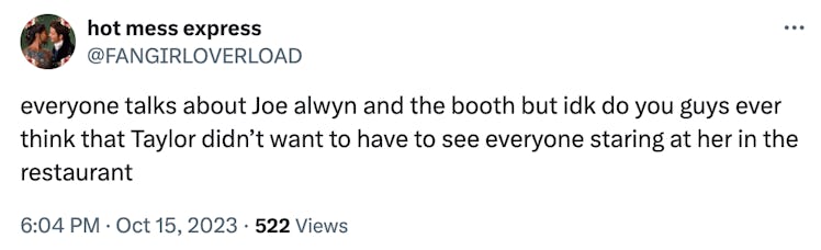 Screenshot of a tweet defending Joe Alwyn for taking the booth seat