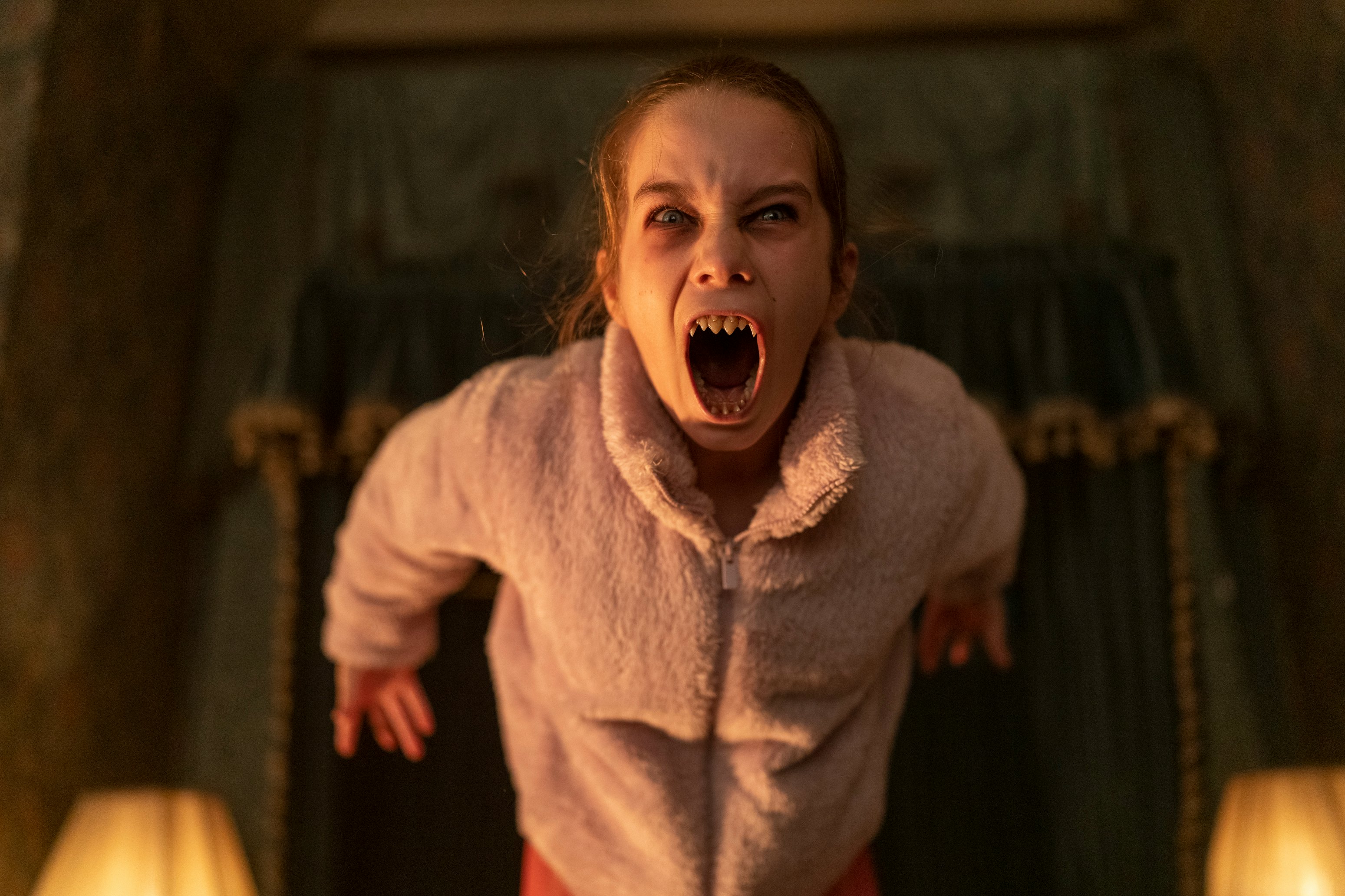Самый безумный вампирский триллер 2024 года вливает новую кровь в знакомый жанр