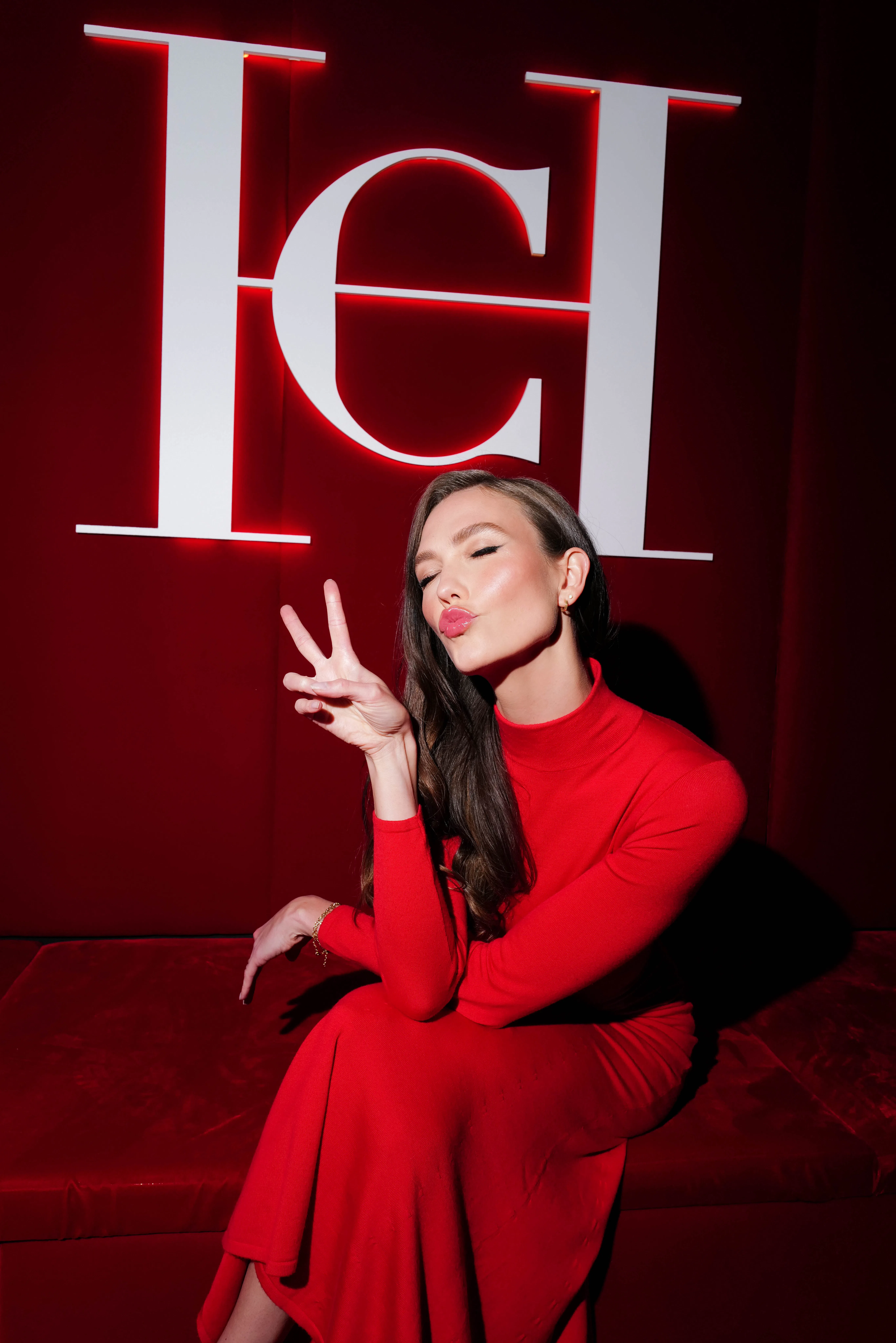 NYLON's Best Party Photos Of The Week April 19 - Vimarsana News