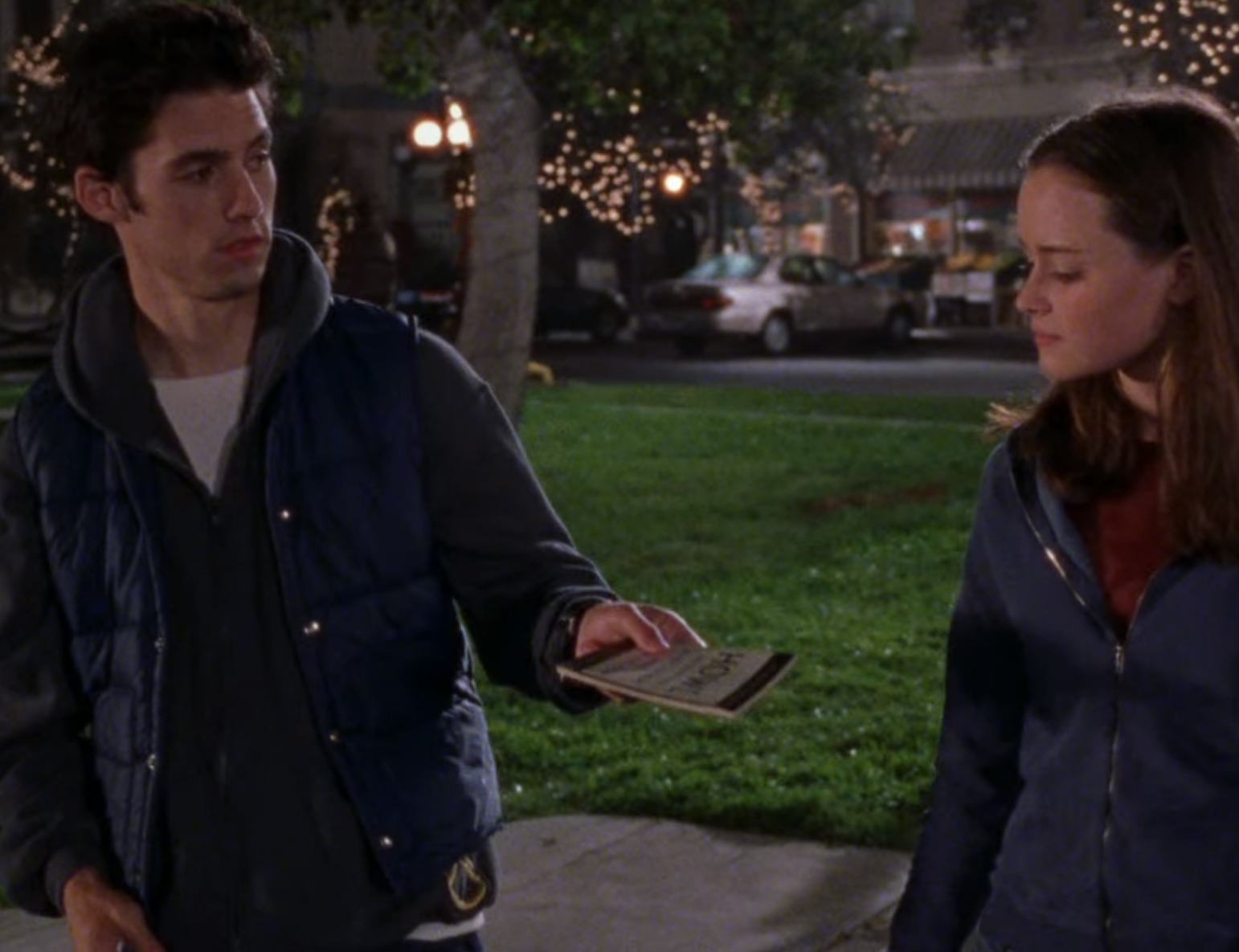 Jess and Rory on &lsquo;Gilmore Girls.&rsquo; Screenshot via Netflix