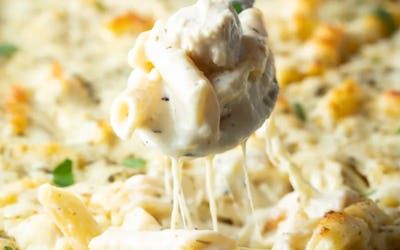 Cheesy chicken alfredo pasta bake is one of the best cheesy dinner recipes to make.