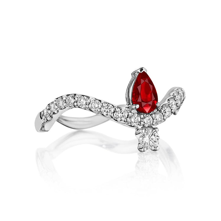 18 Karat Mirage White Gold Ring With Vs-Gh Diamonds And Red Ruby