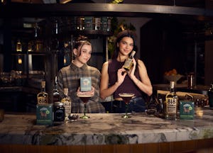 I tried Emma Chamberlain and Kendall Jenner's Chamberlain Coffee x 818 Tequila espresso martini kit.