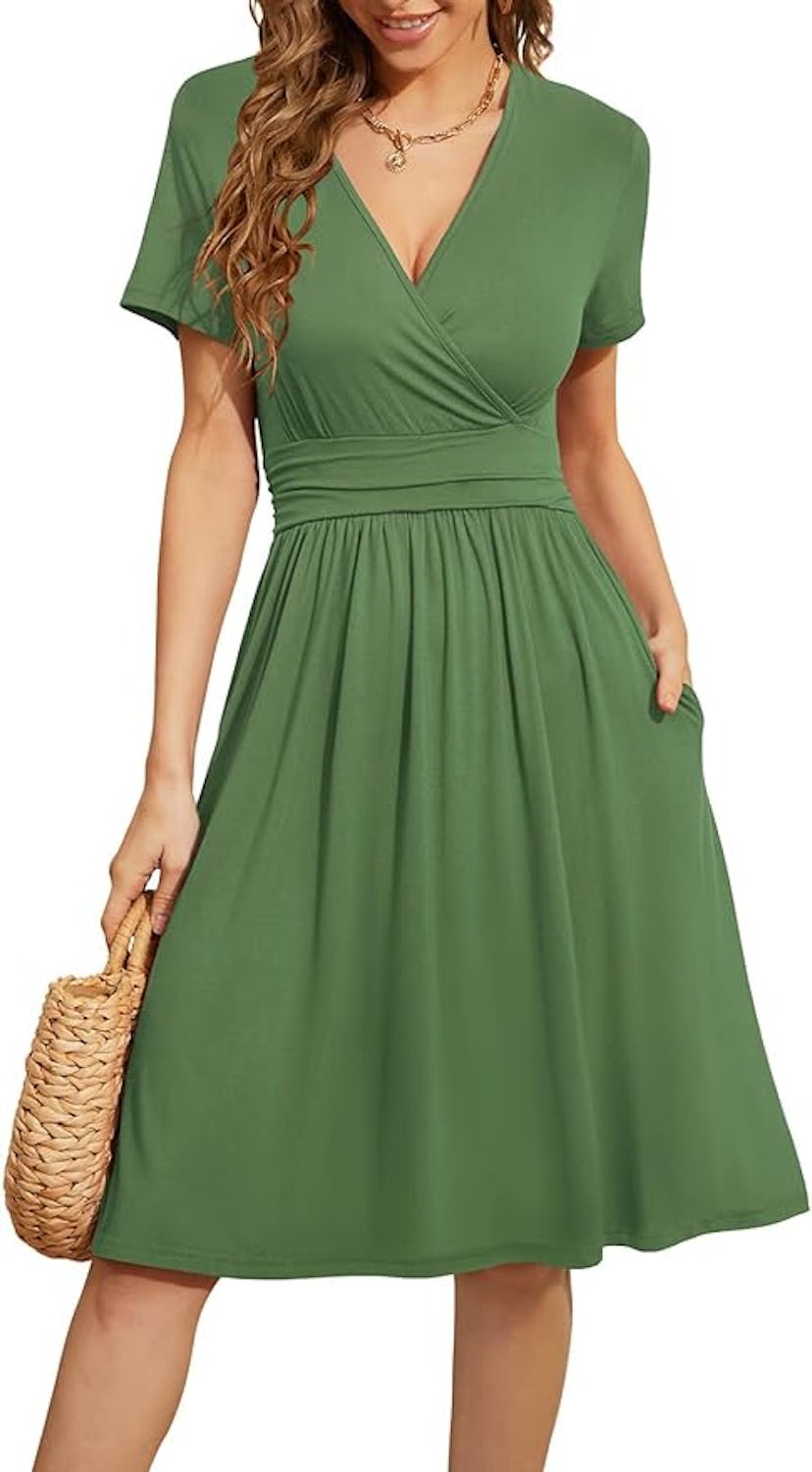 WEACZZY Short Sleeve V-Neck Midi Dress