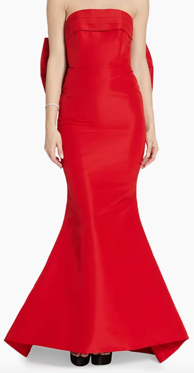 red mermaid flared gown
