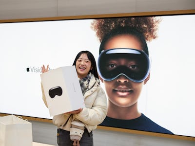 Customer buying Apple Vision Pro
