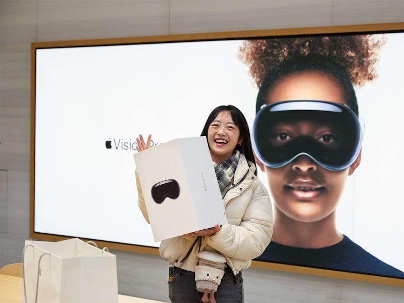 Customer buying Apple Vision Pro