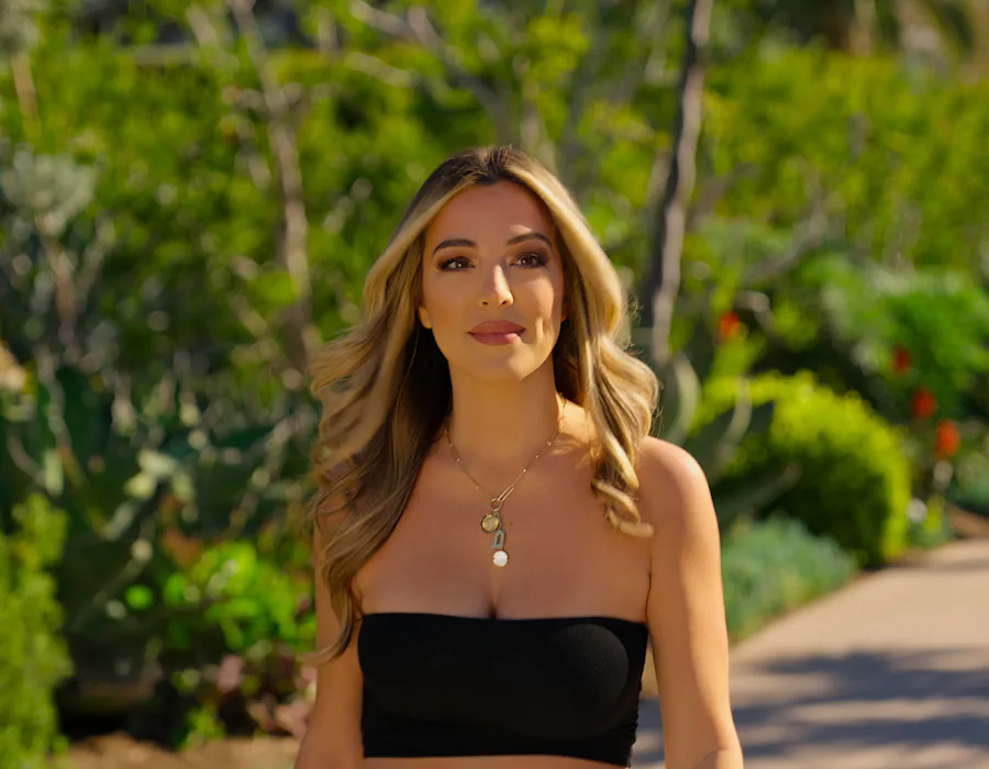 Alex Oc 'Selling The OC': Alex Hall Talks Season 3, Tyler, & Cast Exits