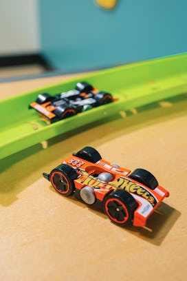 New Hot Wheels Flippin' Fast cars on green track