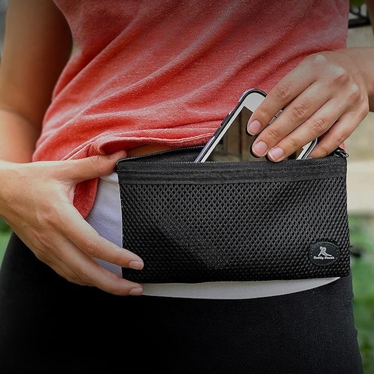 Running Buddy Magnetic Pouch
