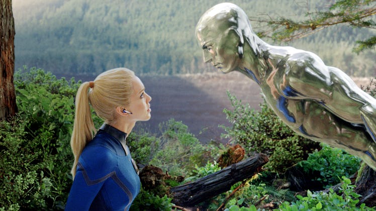 Jessica Alba and Doug Jones in Fantastic Four: Rise of the Silver Surfer