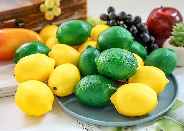 Toopify Yellow Artificial Lemons and Limes (20 pieces)