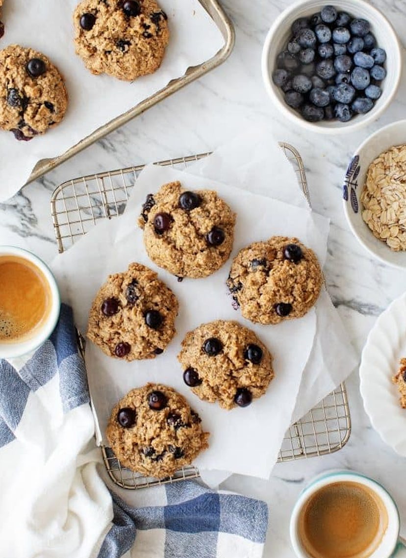 Enjoy breakfast cookies as a make-ahead breakfast for busy sports mornings.