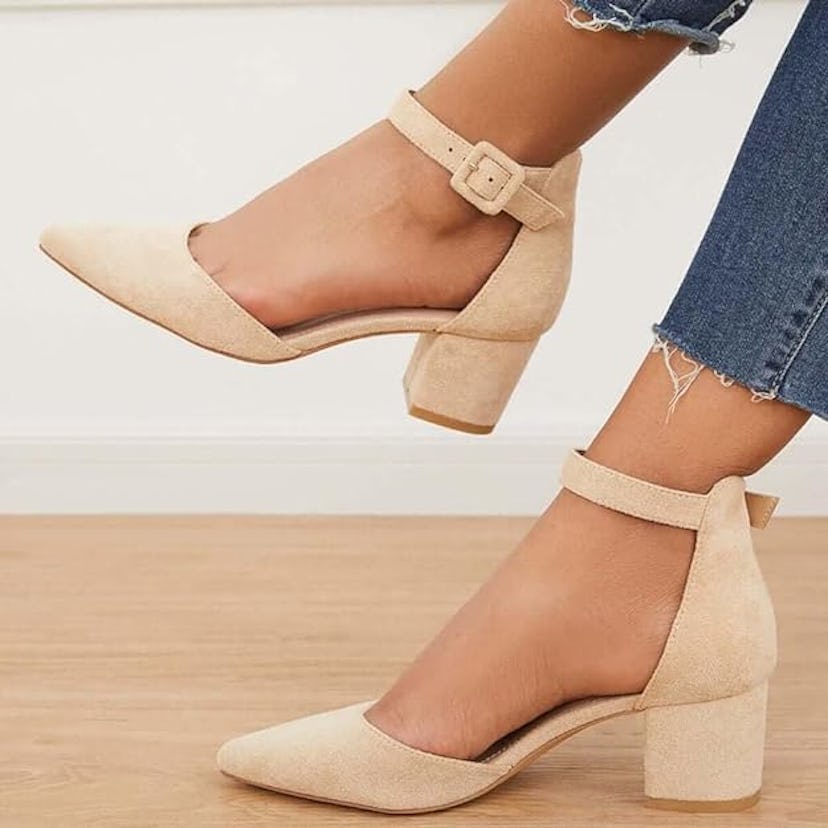 LAICIGO Pointed-Toe Pumps