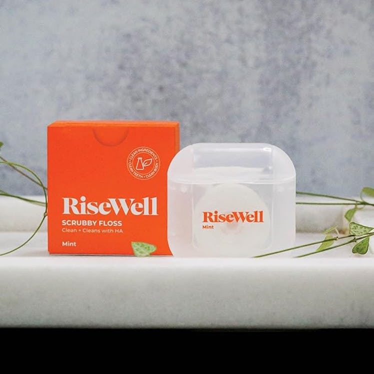 RiseWell Scrubby Floss
