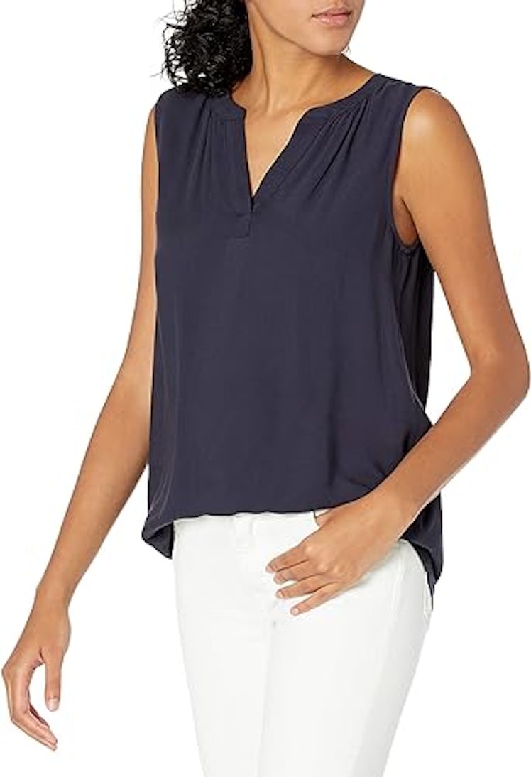 Amazon Essentials Sleeveless Woven Shirt