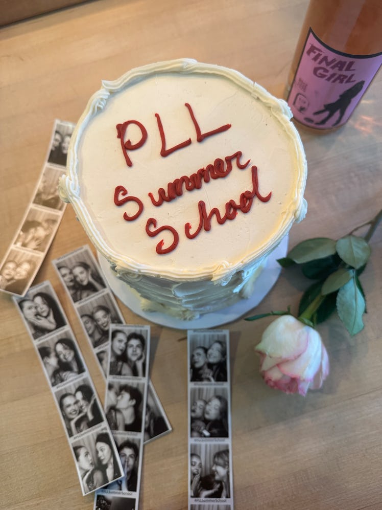 A 'Pretty Little Liars' cake at the after party. 