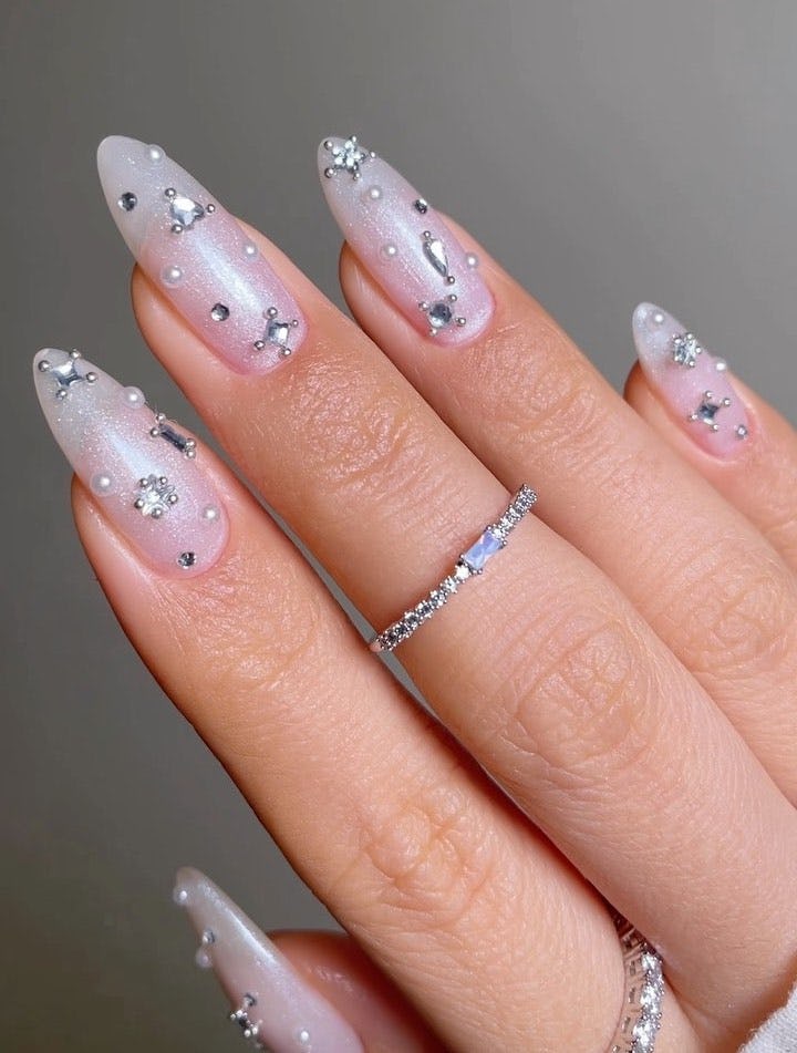These bedazzled nails are inspired by &lsquo;Bridgerton.'