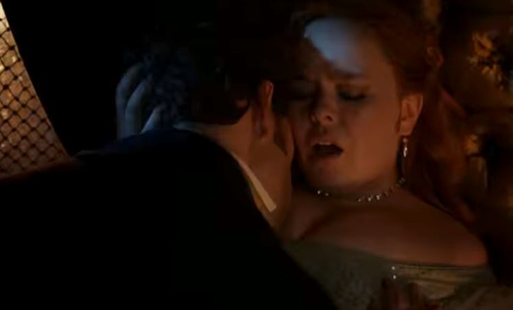 Penelope and Colin had sex in a carriage in 'Bridgerton' Season 3.