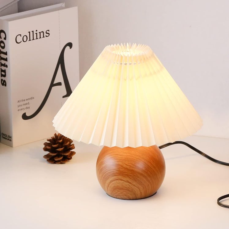 KUNJOULAM Pleated Lamp