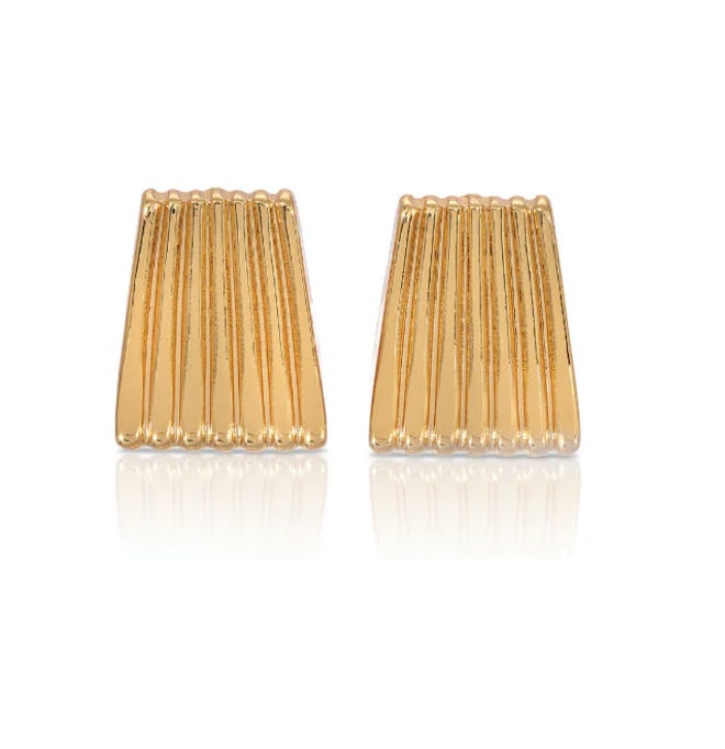 Ribbed Gold Earrings
