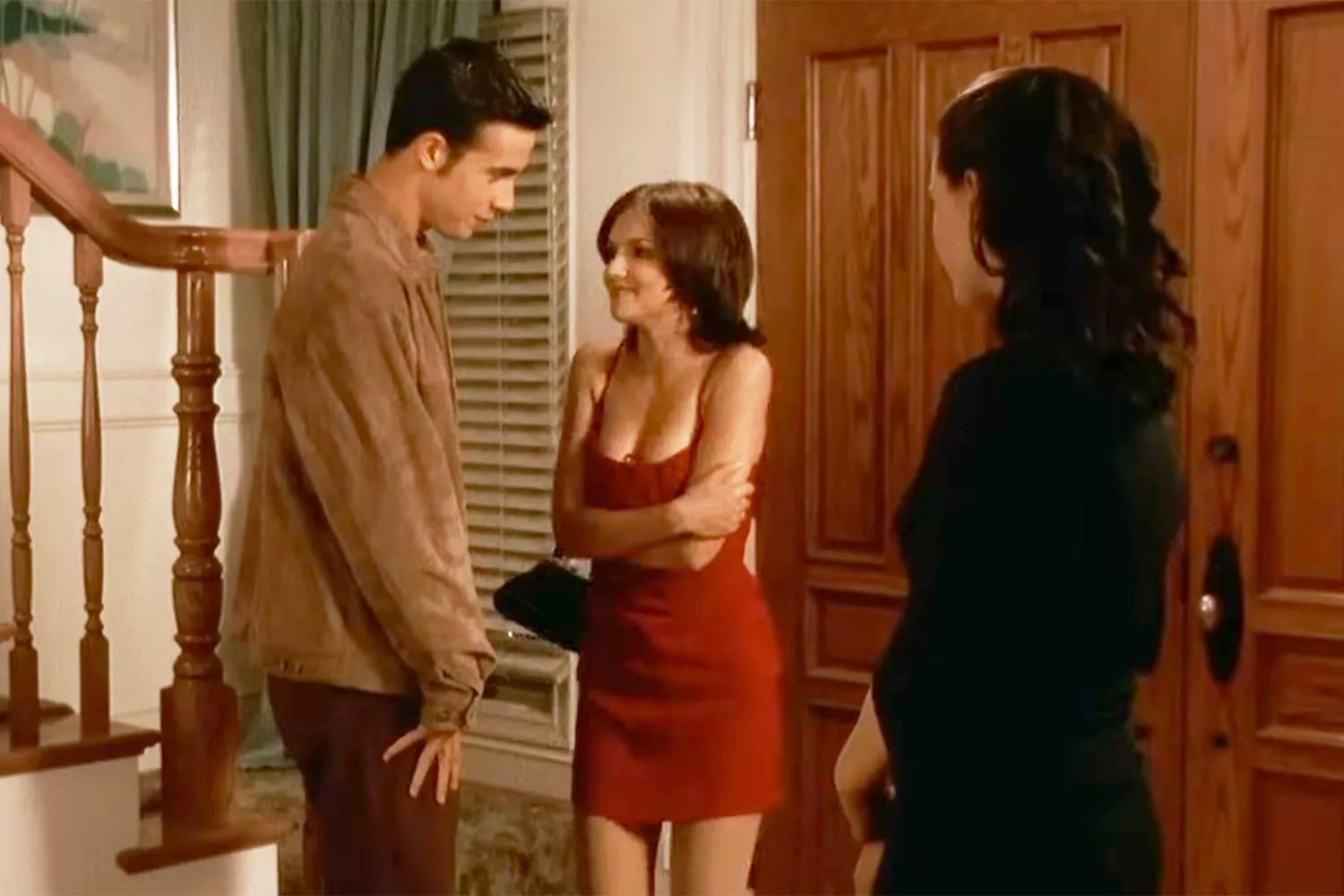 Nicola Coughlan&rsquo;s &lsquo;Bridgerton&rsquo; Season 3 makeover was inspired by a &lsquo;She&rsquo;s All That&rsquo; scene.