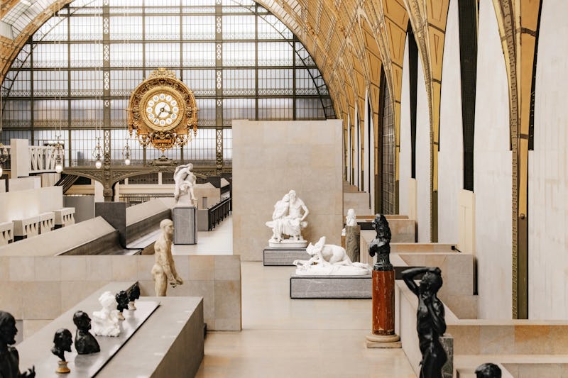 You get to have a private tour of the Musée d'Orsay with Airbnb. 