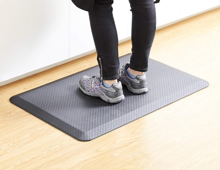 Amazon Basics 3/4" Rectangular Durable Anti-Fatigue Mat