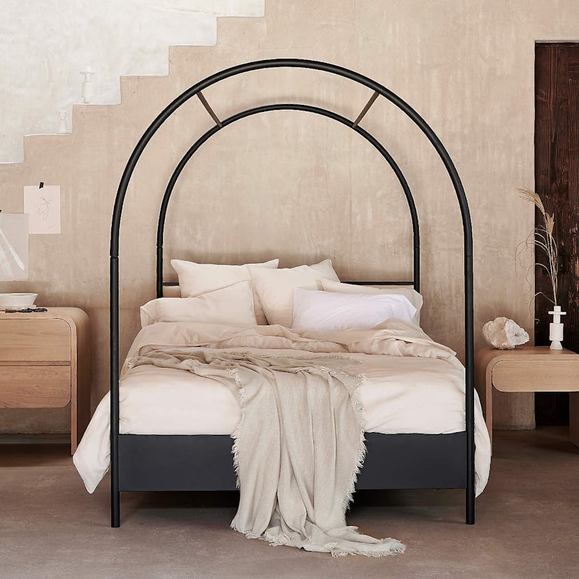 canopy bed trends 
