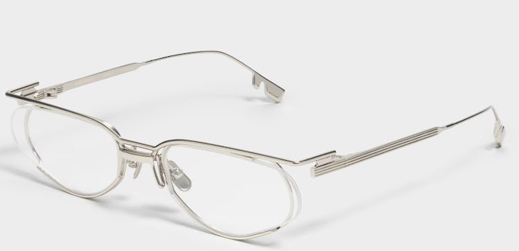 clear rim-less glasses