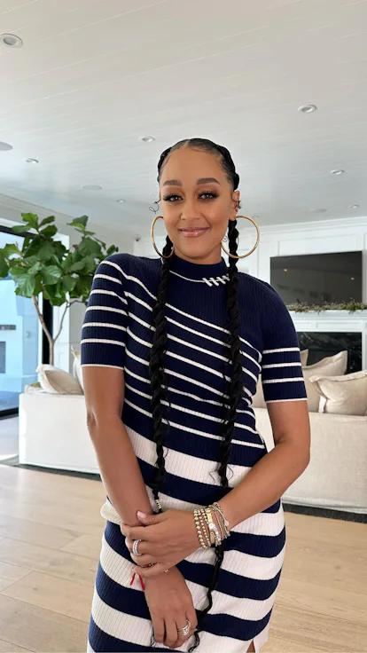 Tia Mowry s Best Ever Hairstyles Are More Like Works Of Art Tia Mowry s Best Ever Hairstyles Are More Like Works Of Art