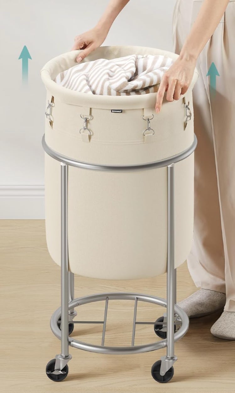 SONGMICS Laundry Basket with Wheels