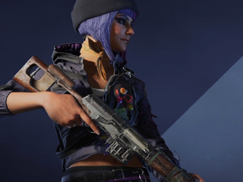 XDefiant Best Guns: A soldier can be seen holding the SVD weapon.
