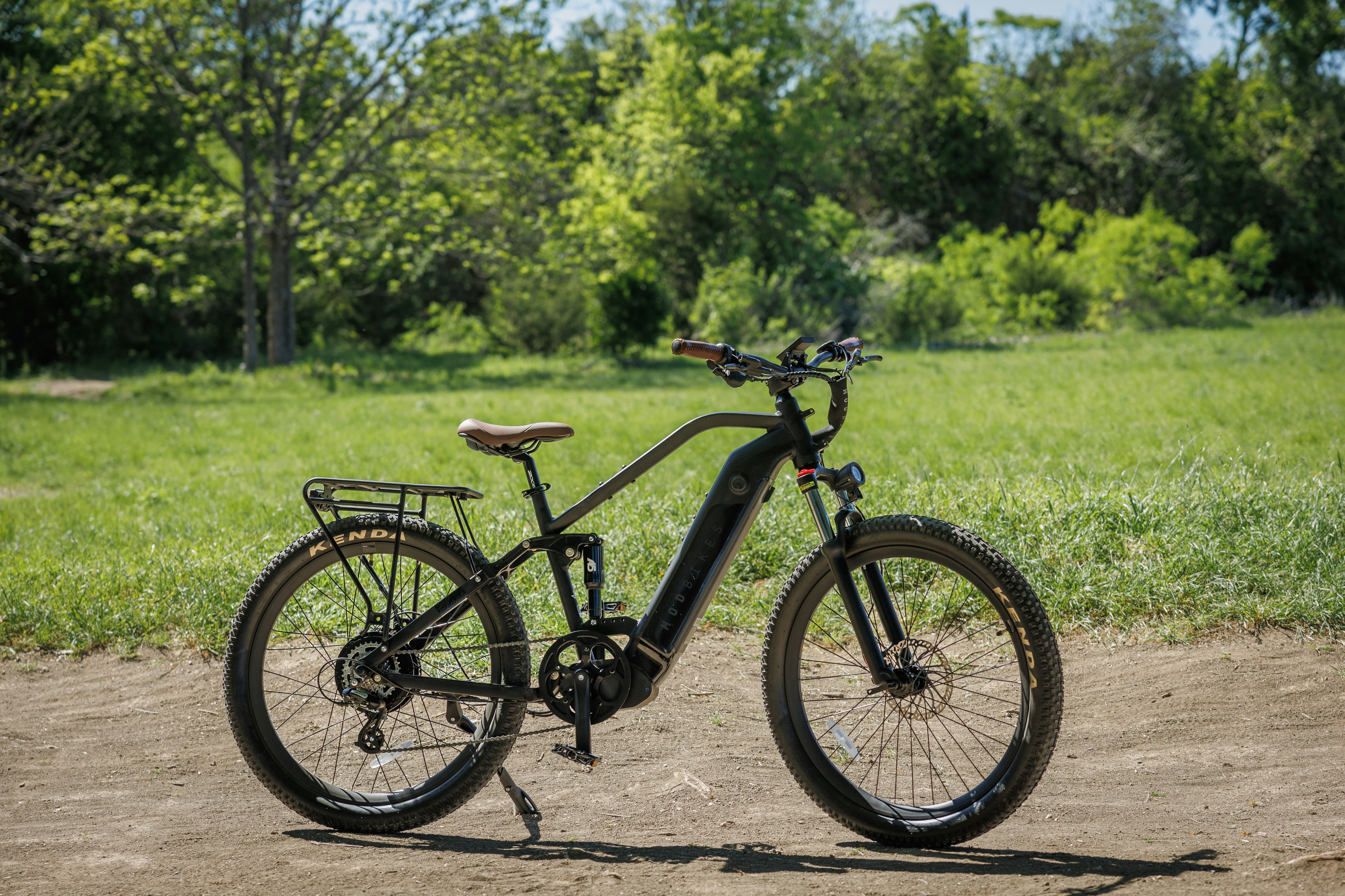 This Full Suspension E-Bike Has a Surprisingly High Range