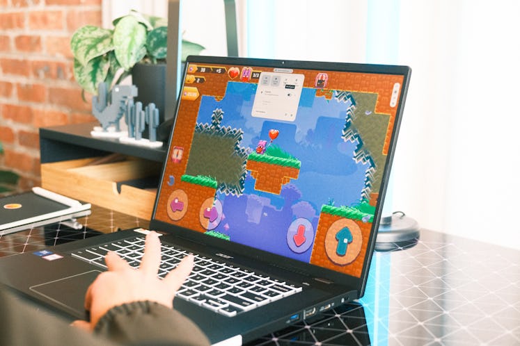 The Game Dashboard has a way to map touchscreen controls to the keyboard and mouse on Chromebook Plu...
