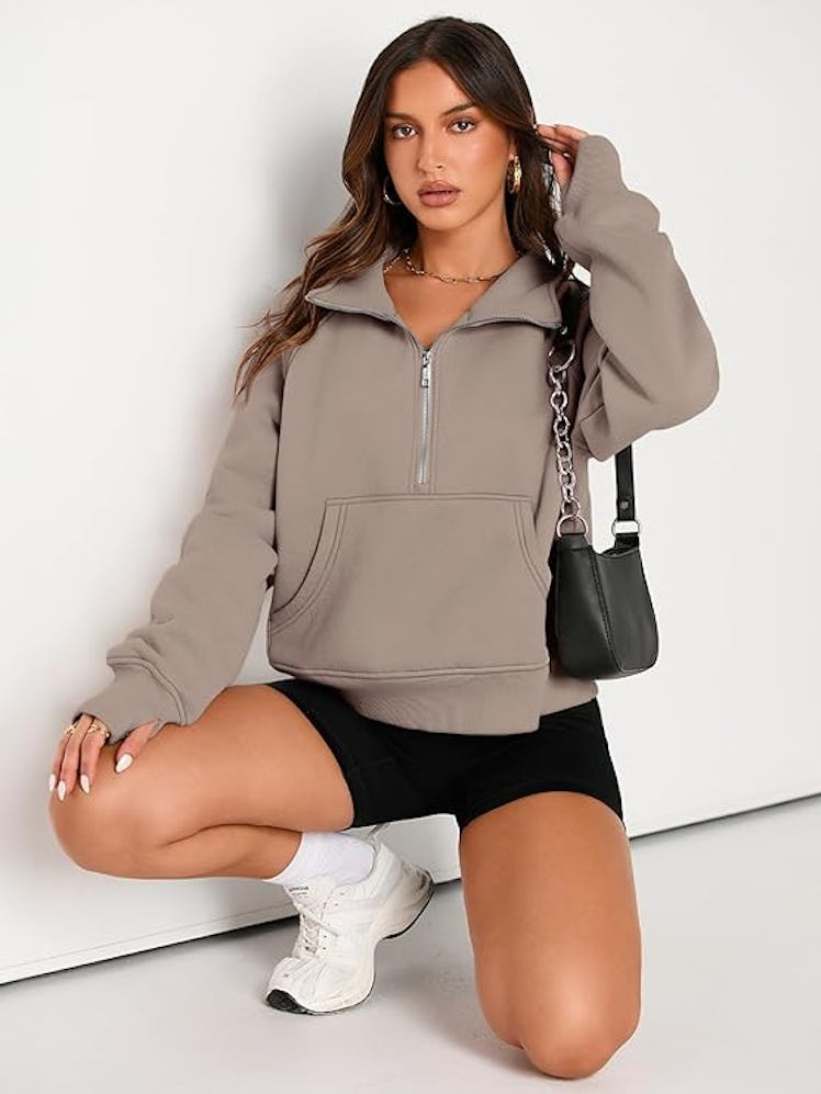 AUTOMET Half-Zip Cropped Pullover