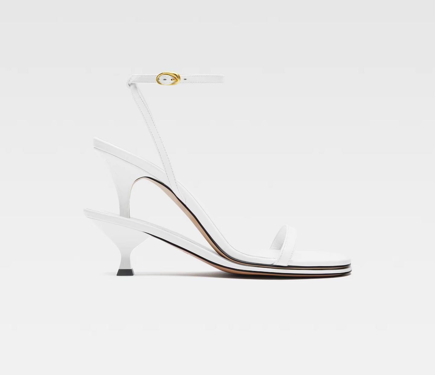 Les Doubles Sandales