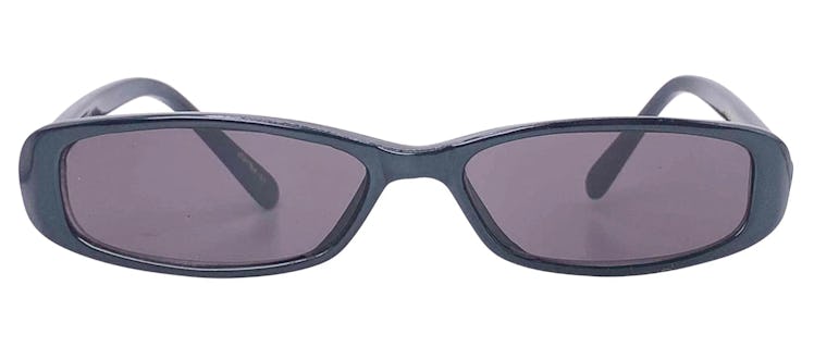 black 90s sunglasses
