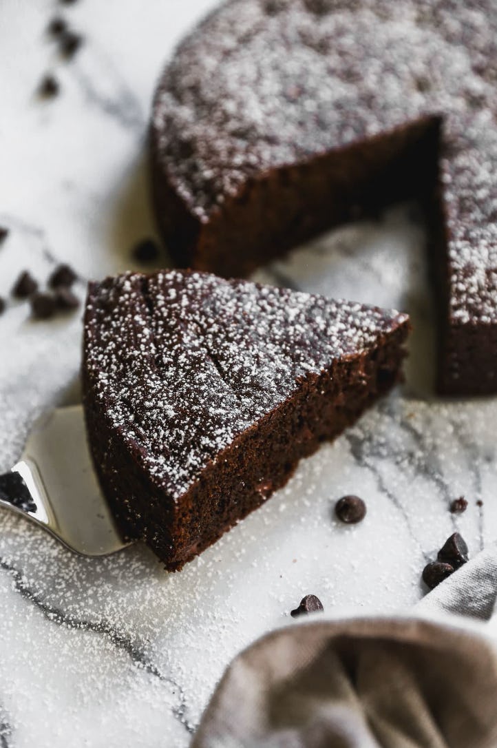 Chocolate olive oil cake is one of the best make-ahead Father’s Day desserts.