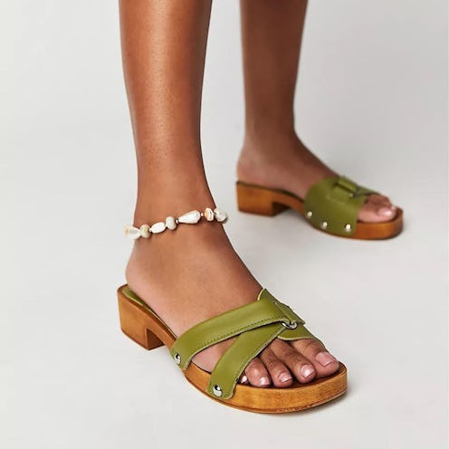 best spring pedicure colors
